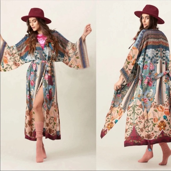 5⭐️Fave Floral Kimono Duster - Picture 2 of 8